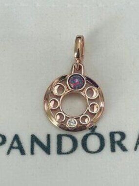 Pandora ME Lunar Phases Medallion
